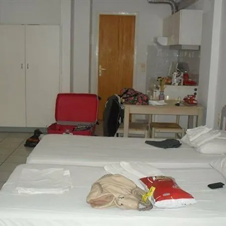 Sofia 2* Hersonissos (Crete)